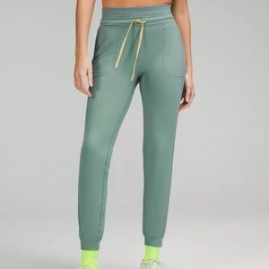 Lululemon Throwback Base Runner High-Rise Jogger
Full Length, Tidewater - NWT